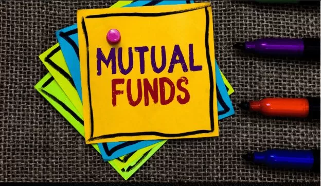 Fixed Deposit vs SIP 2025 comparison – stability vs long-term growth